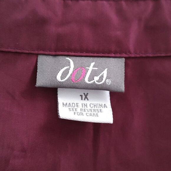 Dots maroon one piece shorts romper with pockets  Sz 1X - Picture 5 of 5